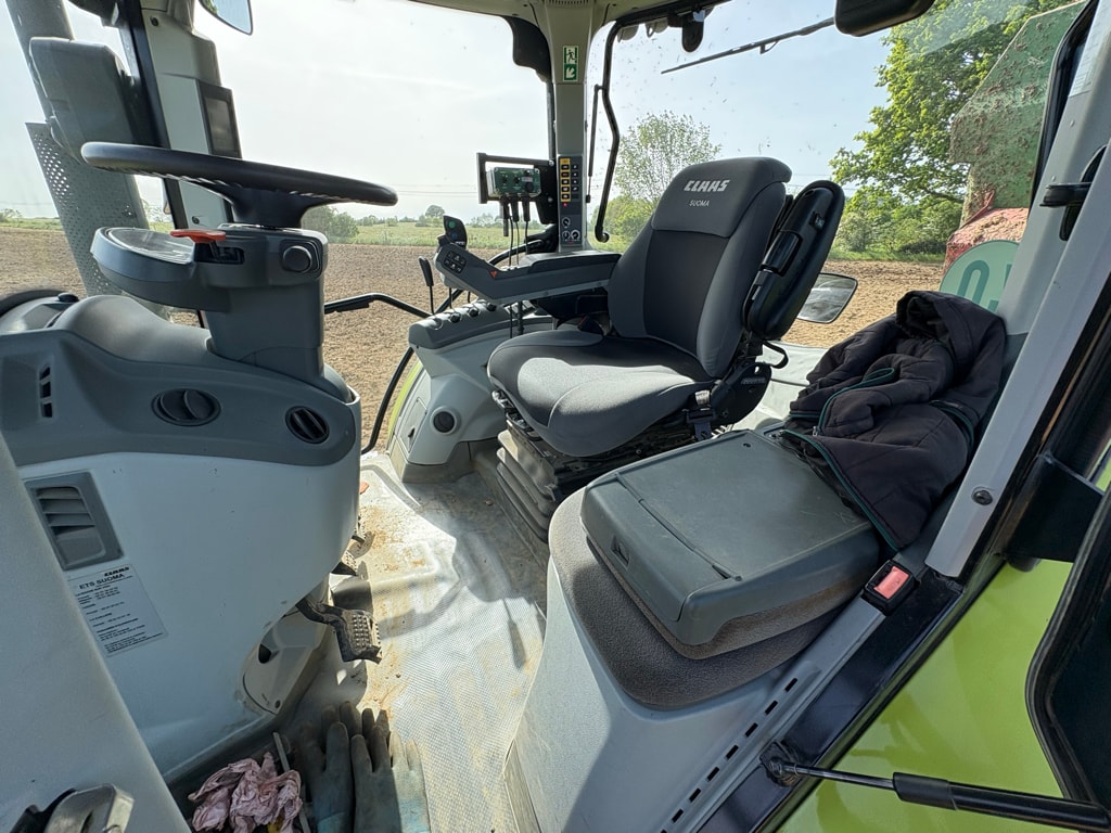 Tracteur CLAAS ARION 610 CIS - photo slide 13