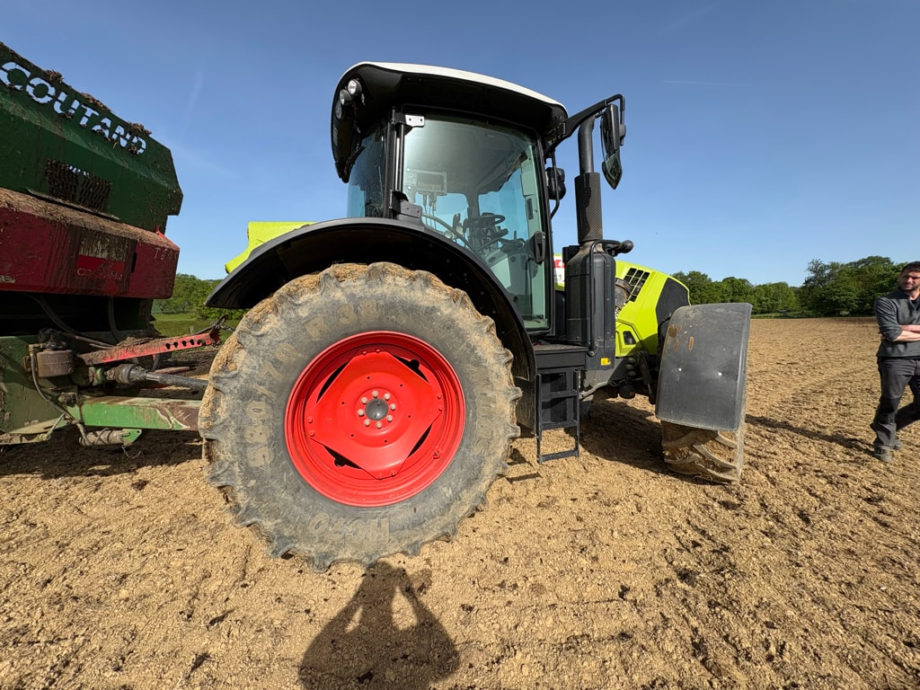 Tracteur CLAAS ARION 610 CIS - photo slide 4
