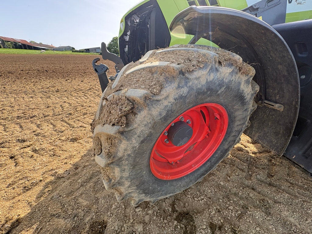 Tracteur CLAAS ARION 610 CIS - photo slide 9