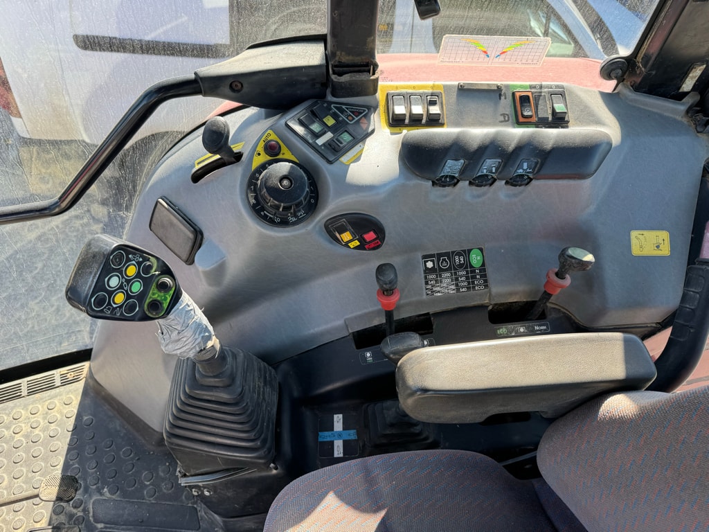 Tracteur CASE IH CS 150 - photo slide 19