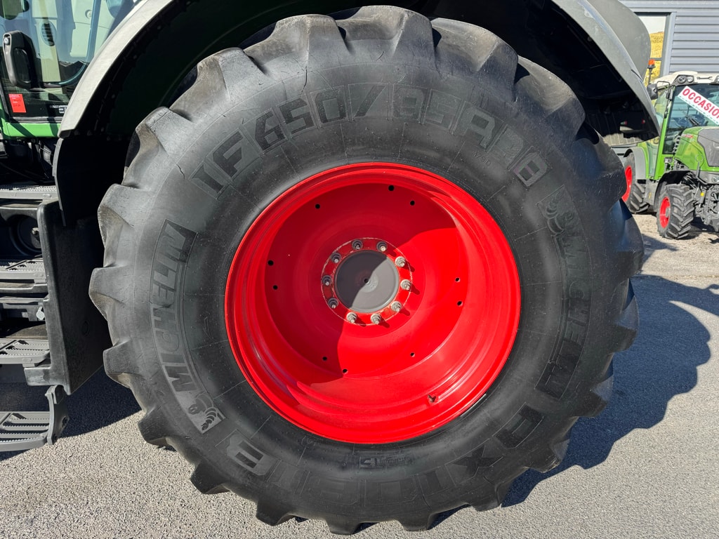 Tracteur FENDT 824 VARIO PROFI + - photo slide 9