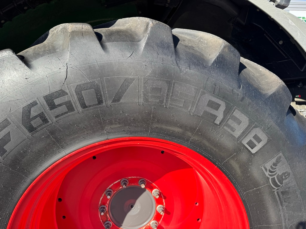 Tracteur FENDT 824 VARIO PROFI + - photo slide 10