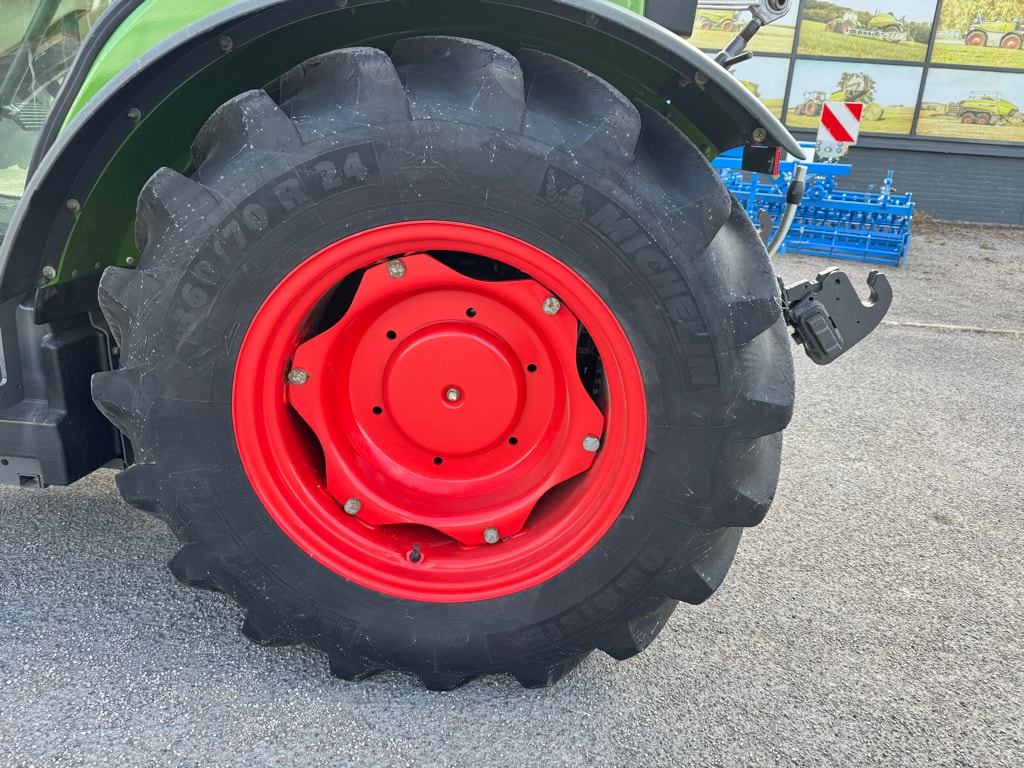Tracteur fruitier FENDT 207 V PROFI PLUS - photo slide 8
