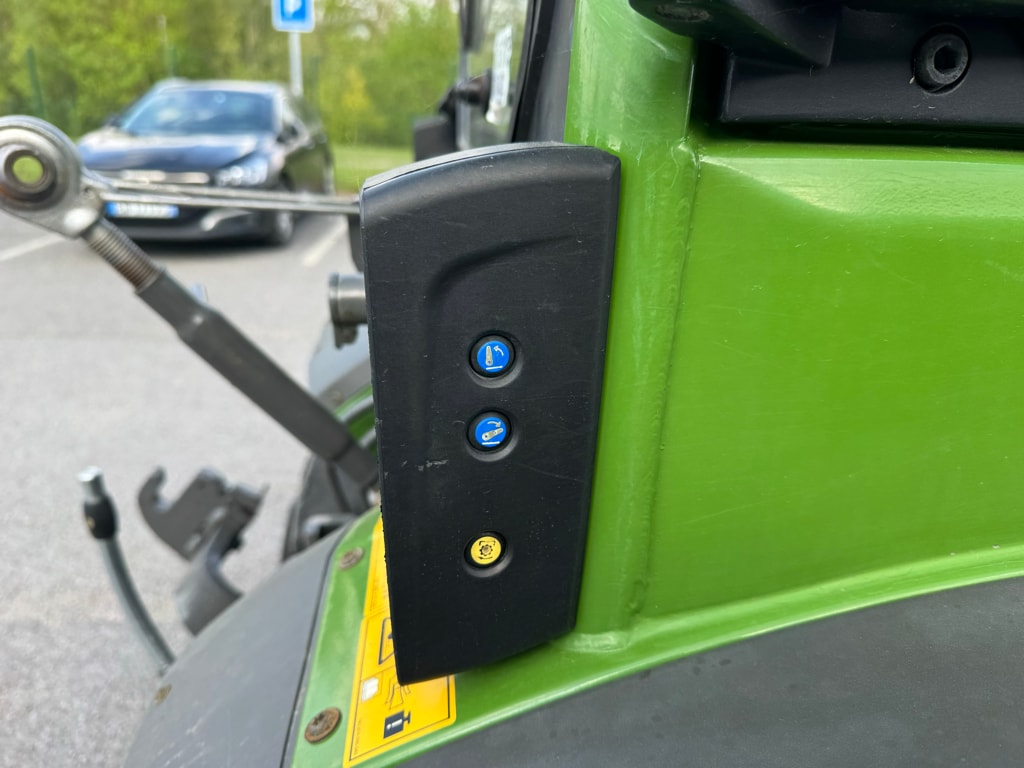Tracteur fruitier FENDT 207 V PROFI PLUS - photo slide 14