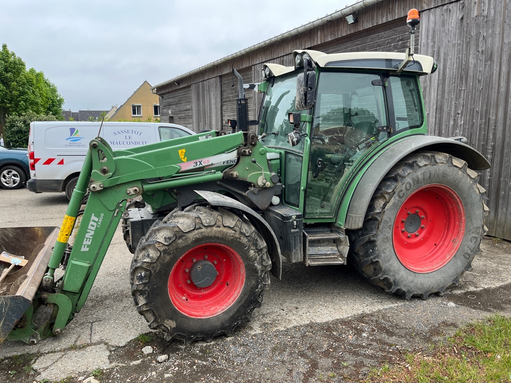 Tracteur FENDT 210 VARIO - photo slide 8