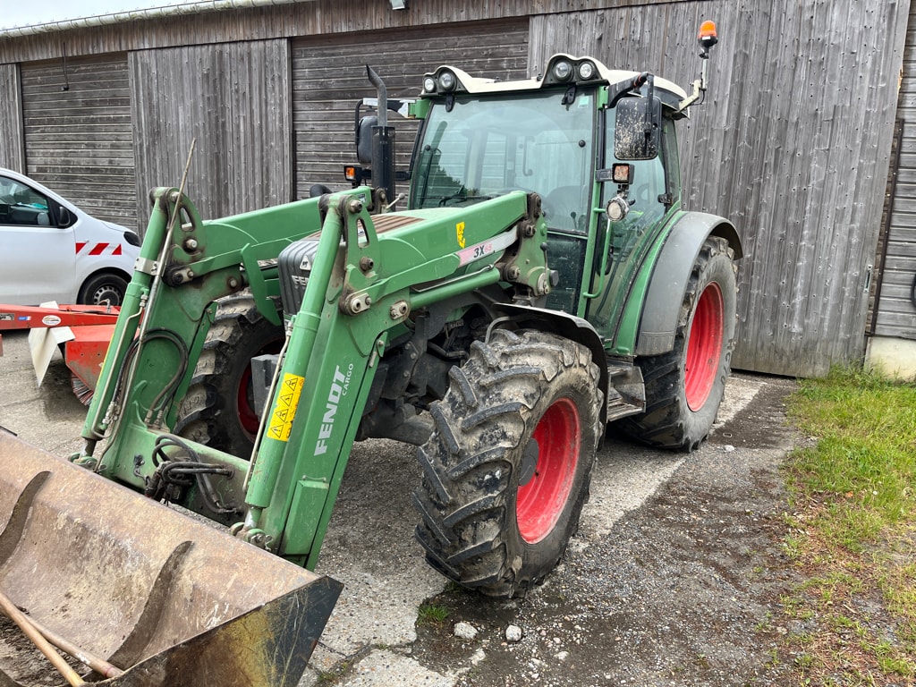 Tracteur FENDT 210 VARIO - photo slide 10