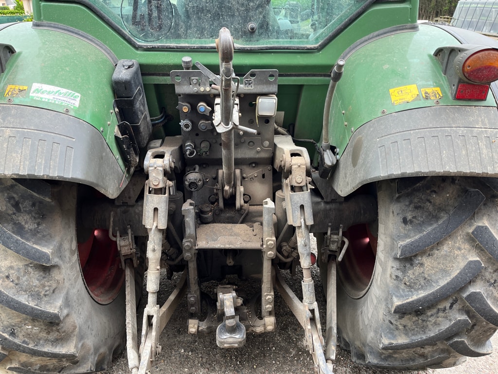 Tracteur FENDT 210 VARIO - photo slide 11