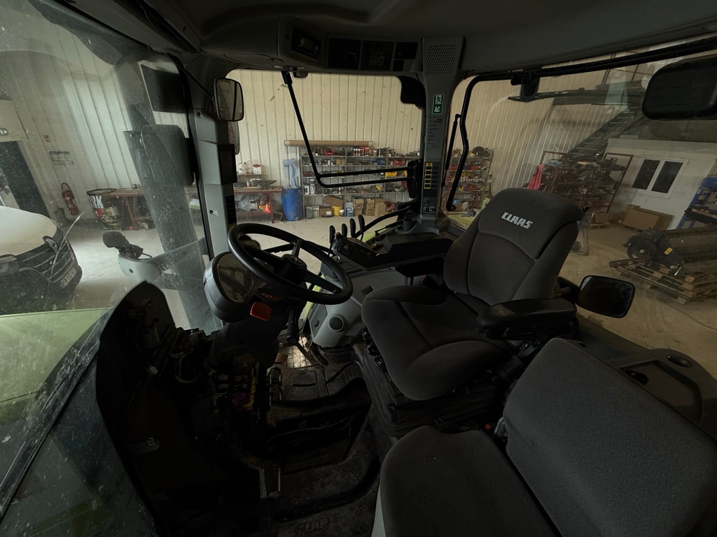 Tracteur CLAAS ARION 620 CIS - photo slide 23
