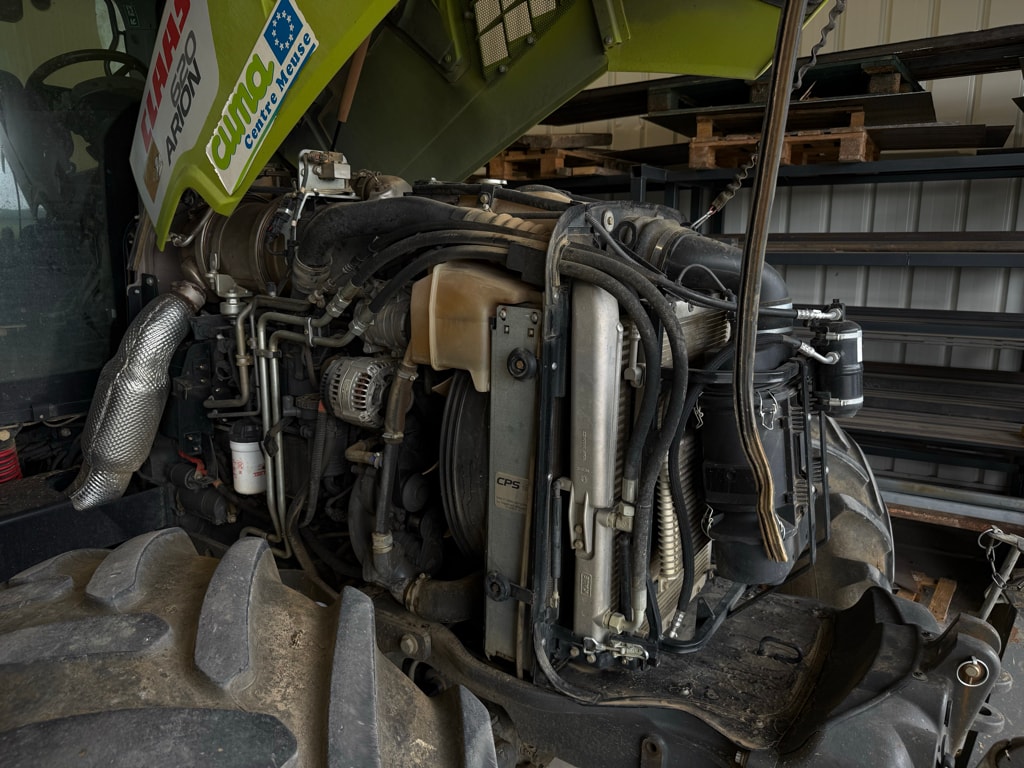 Tracteur CLAAS ARION 620 CIS - photo slide 6