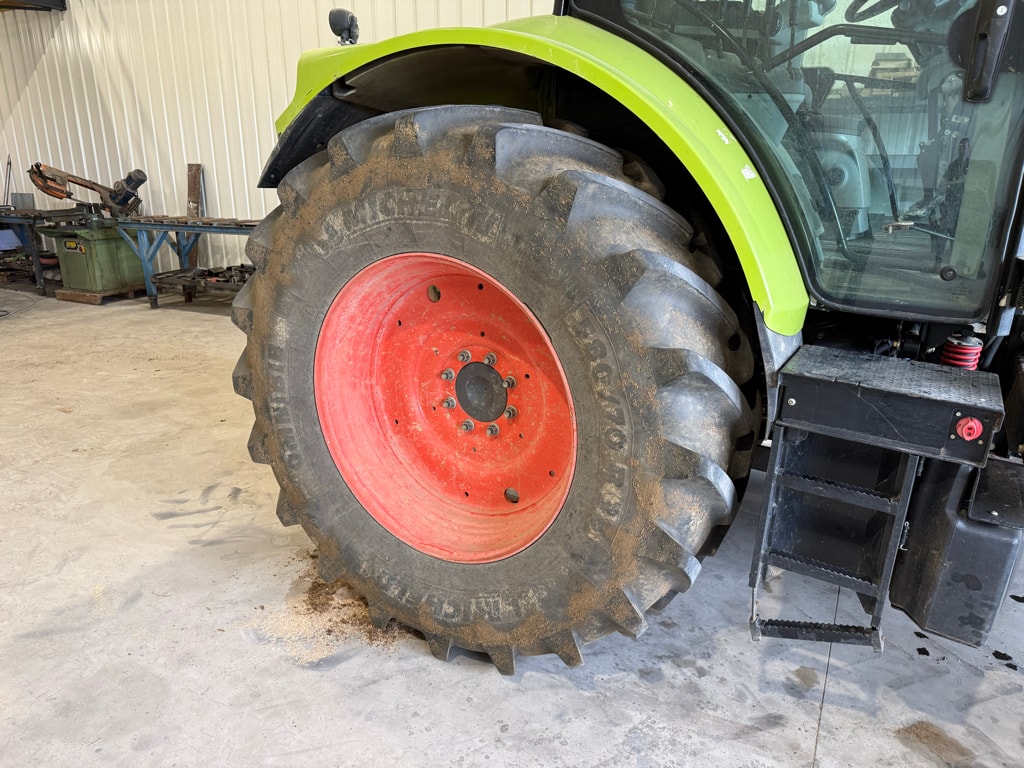 Tracteur CLAAS ARION 620 CIS - photo slide 10