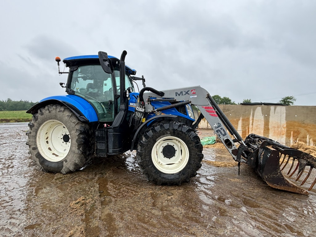 Tracteur chargeur NEW HOLLAND T6.165 - photo slide 3