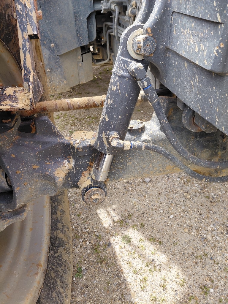 Tracteur MASSEY FERGUSON 7718S DYNA-6 ESSENTIAL - photo slide 10