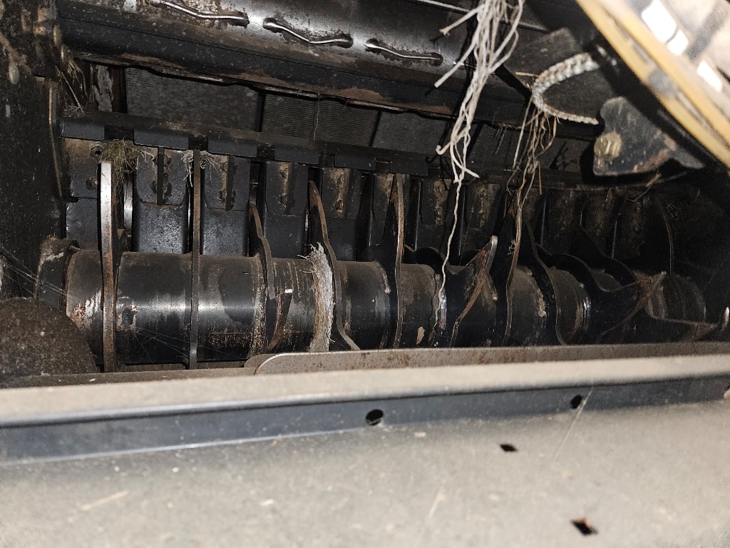 Presse balles rondes NEW HOLLAND Rollbelt 180 superfeed - photo slide 9