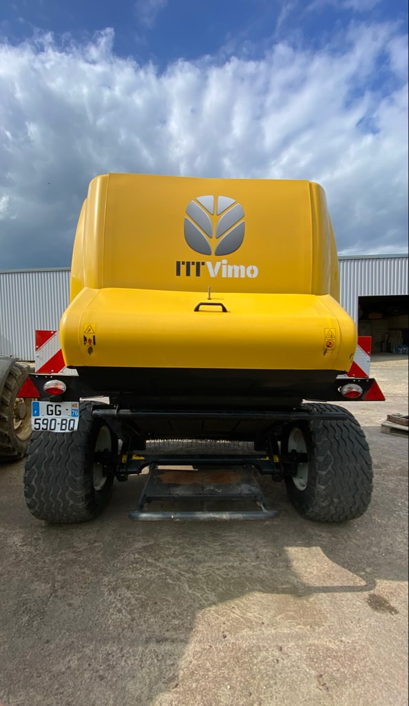 Presse balles rondes NEW HOLLAND RB 150 SUPERFEED - photo slide 8