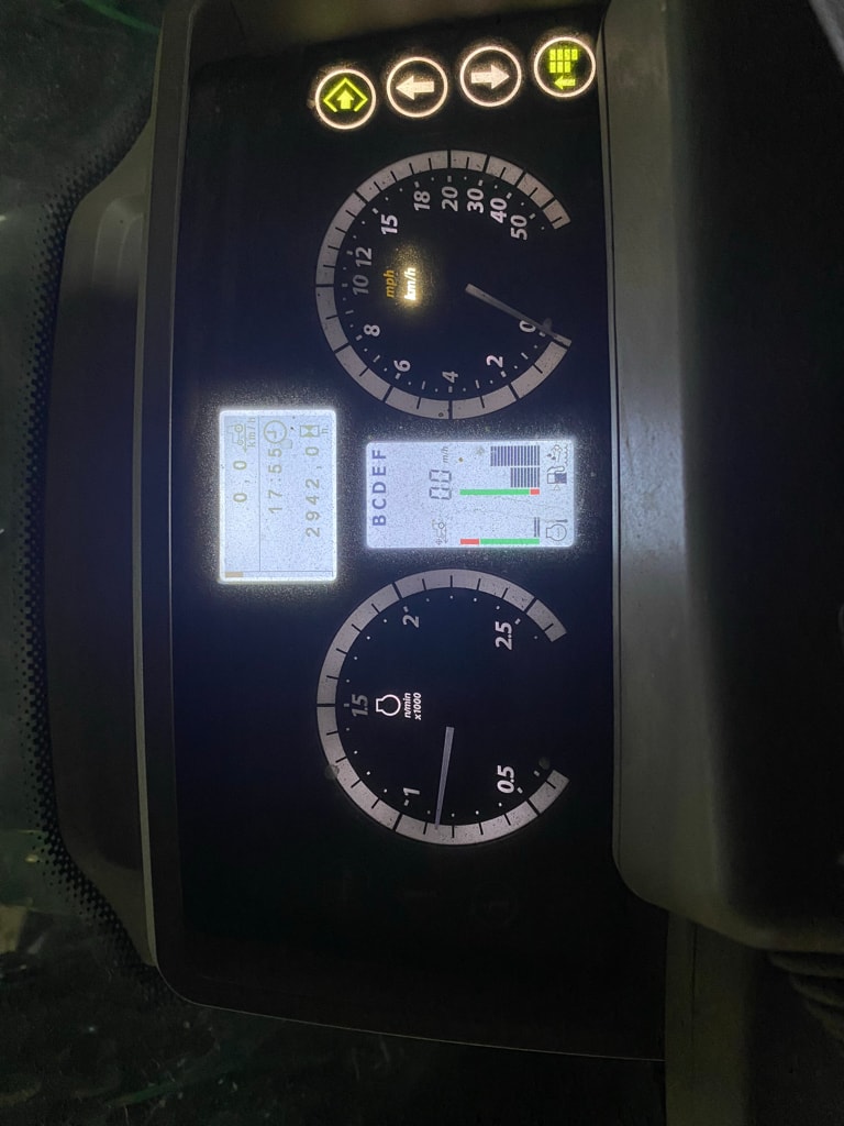 Tracteur chargeur JOHN DEERE 6110M COMMAND QUAD  - photo slide 28