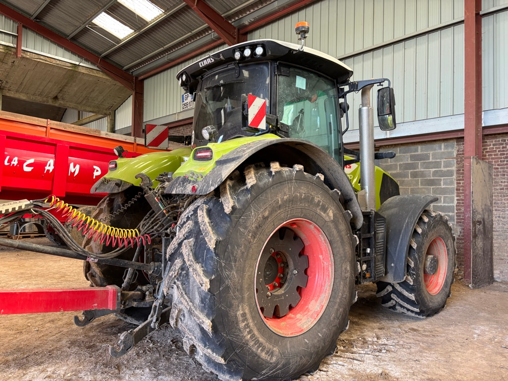 Tracteur CLAAS AXION 870 CMATIC - photo slide 3