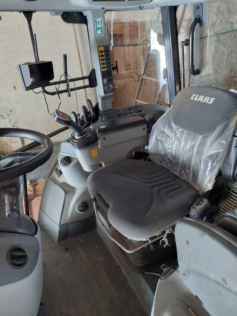 Tracteur CLAAS Arion 450 - photo slide 8