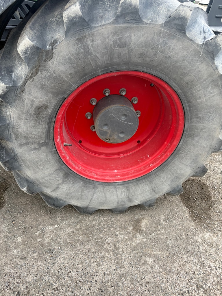 Tracteur FENDT 724 VARIO POWER - photo slide 6