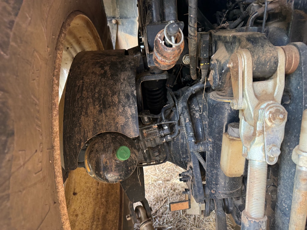 Tracteur NEW HOLLAND T6 145 Autocommand - photo slide 8