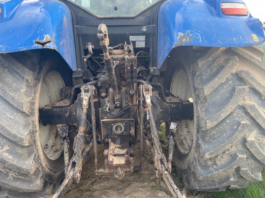 Tracteur NEW HOLLAND T7.200 - photo slide 10