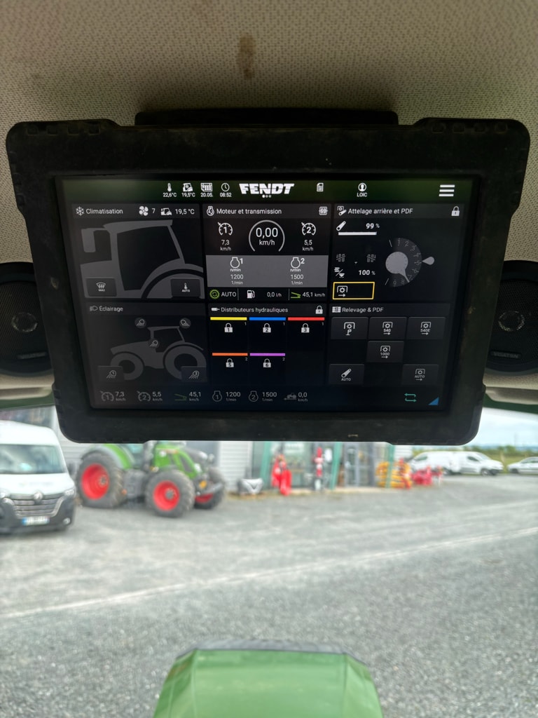 Tracteur FENDT 210F - photo slide 17