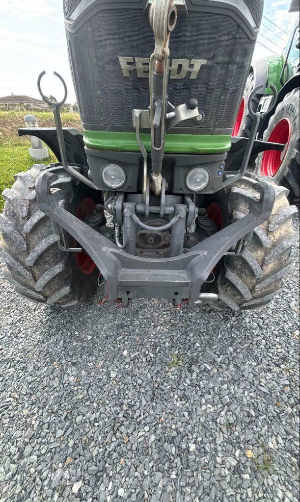 Tracteur FENDT 210F - photo slide 14