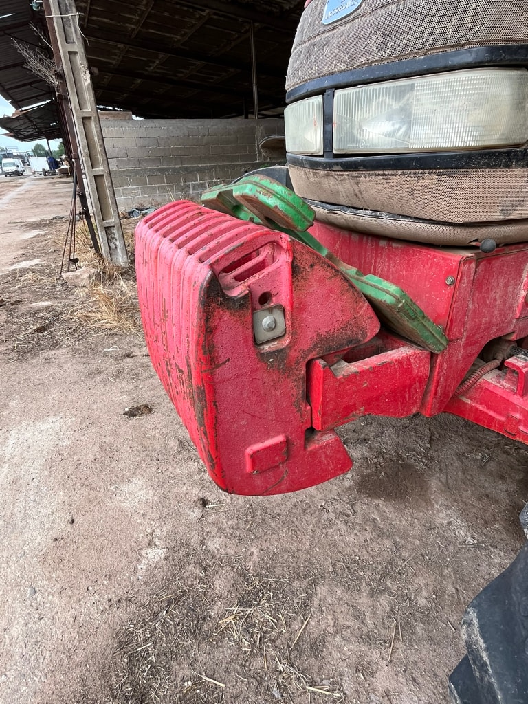 Tracteur MC CORMICK CX 85 - photo slide 12