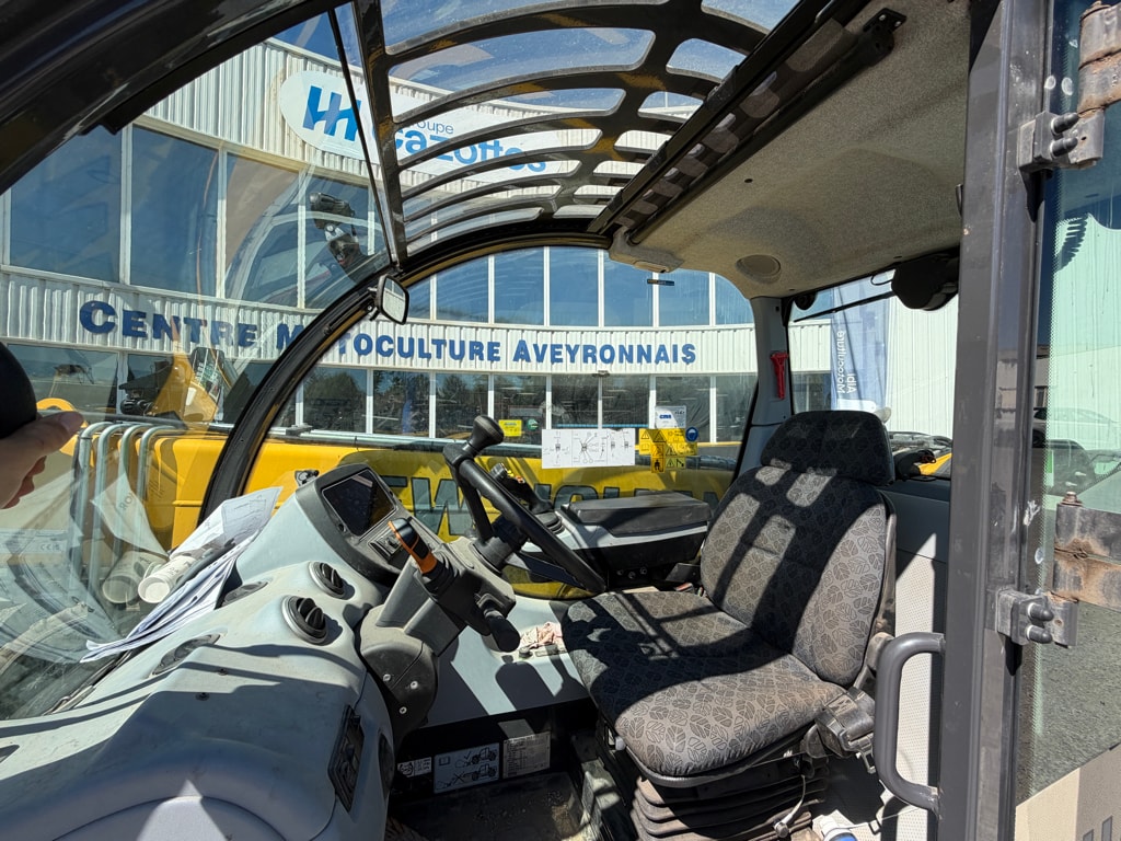 Chariot télescopique NEW HOLLAND TH 7.32 - photo slide 11