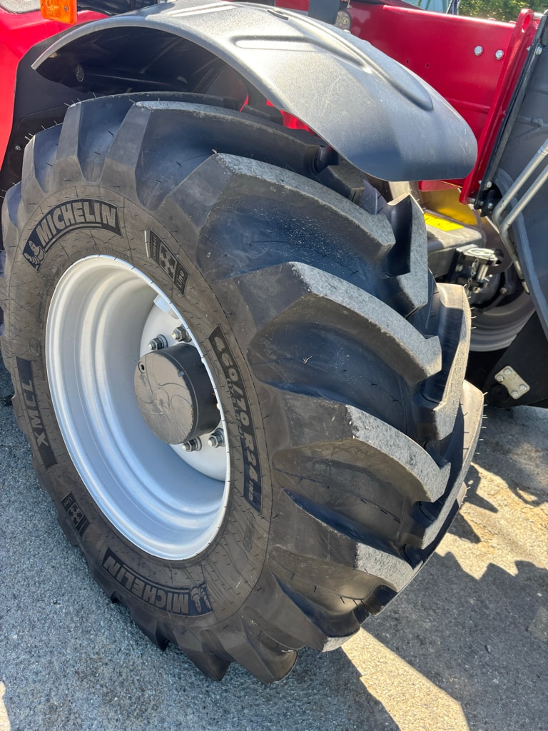Telescopique MASSEY FERGUSON TH 8043 - photo slide 13