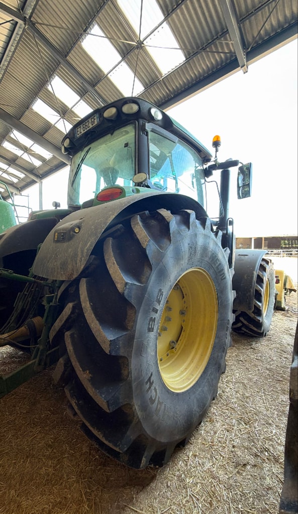 Tracteur JOHN DEERE 6215R - photo slide 4