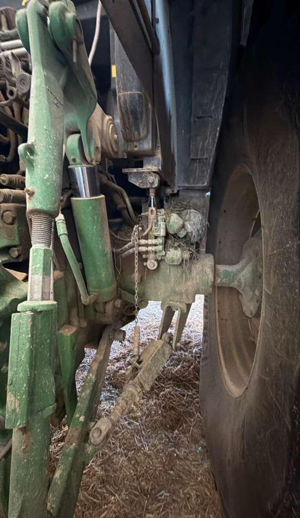 Tracteur JOHN DEERE 6215R - photo slide 9