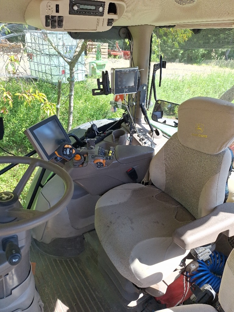 Tracteur JOHN DEERE 6195 R - photo slide 15