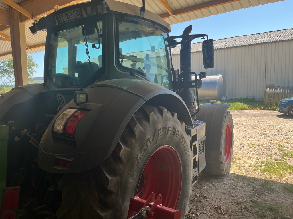 Tracteur FENDT 826 VARIO PROFI + - photo slide 3
