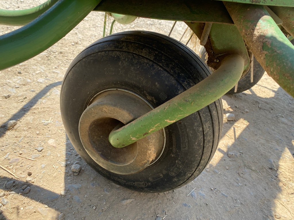 Faneuse KRONE KW 8.82/8 - photo slide 5