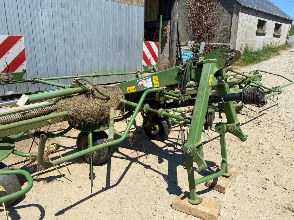 Faneuse KRONE KW 8.82/8 - photo slide 7