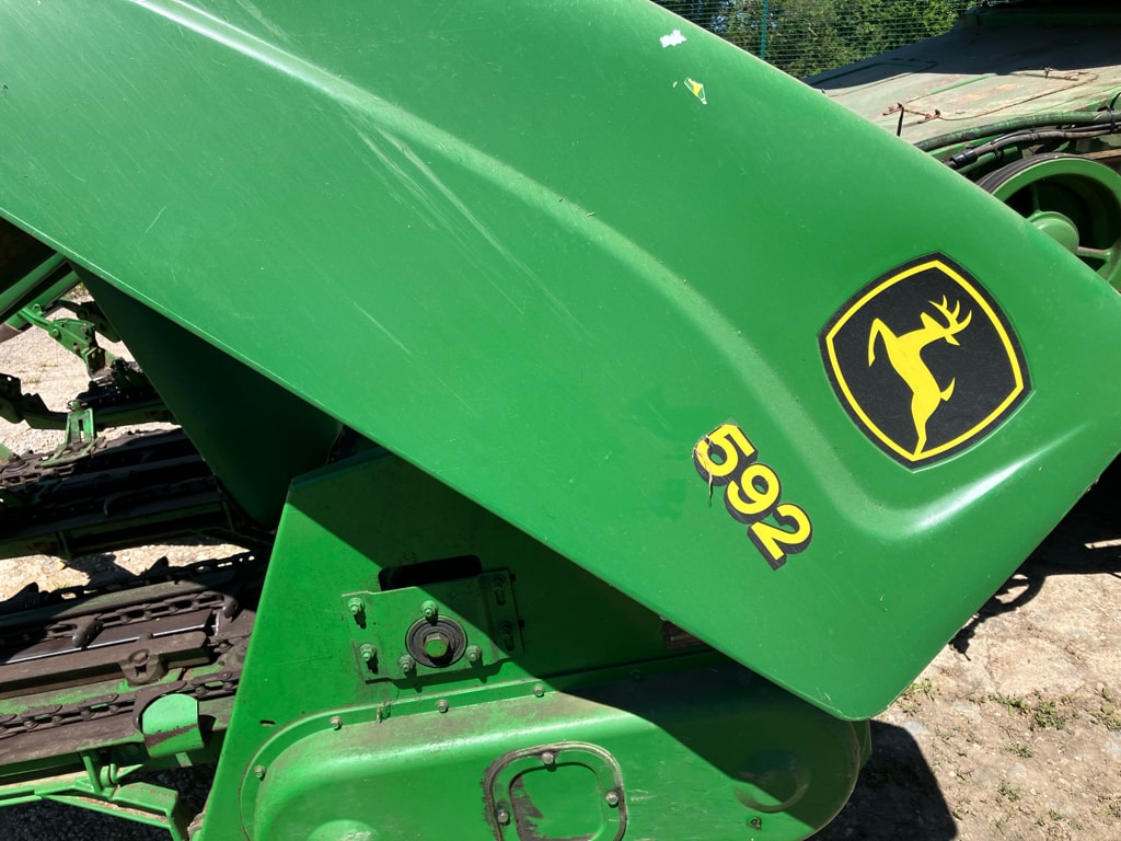 Moissonneuse JOHN DEERE 2264 - photo slide 35