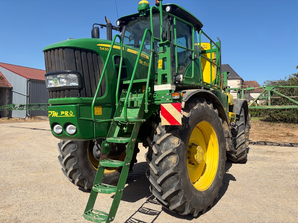 Pulverisateur automoteur JOHN DEERE 5430i - photo slide 12