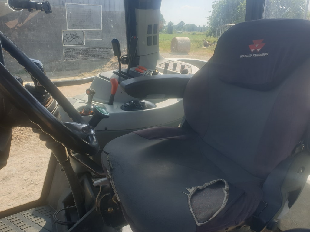 Tracteur MASSEY FERGUSON 5445 - photo slide 20