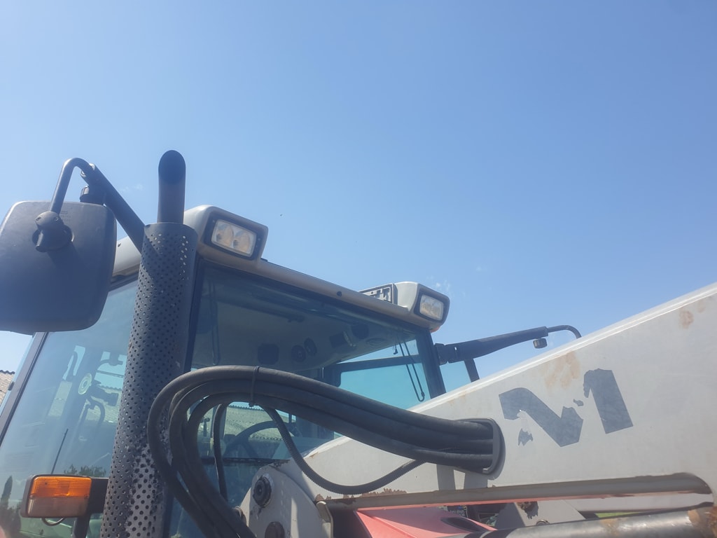 Tracteur MASSEY FERGUSON 5445 - photo slide 10