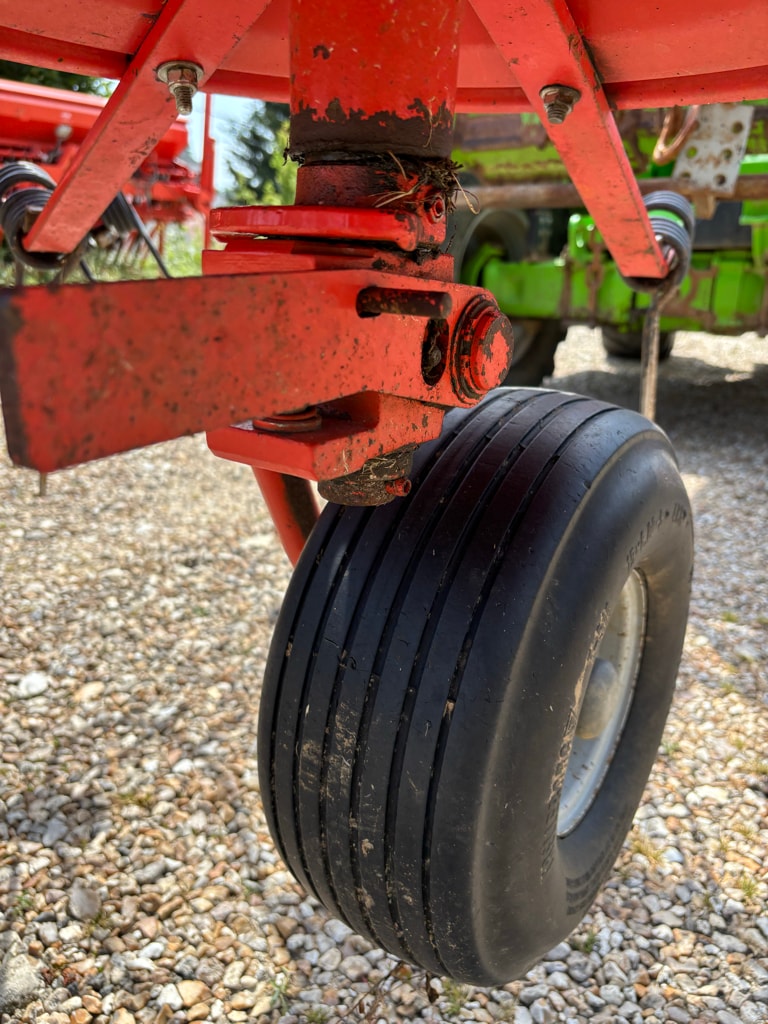 Faneuse KUHN GF 502 - photo slide 5