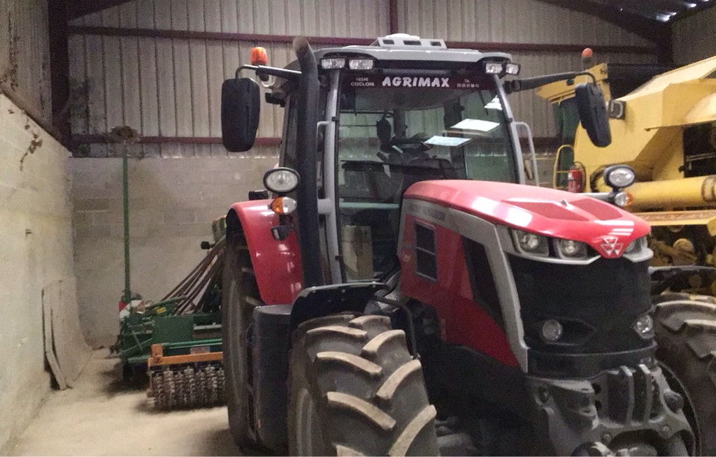 Tracteur MASSEY FERGUSON 6S.155 - photo slide 6