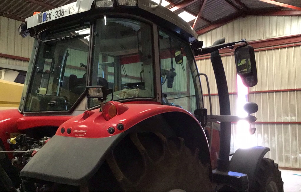 Tracteur MASSEY FERGUSON 6S.155 - photo slide 8