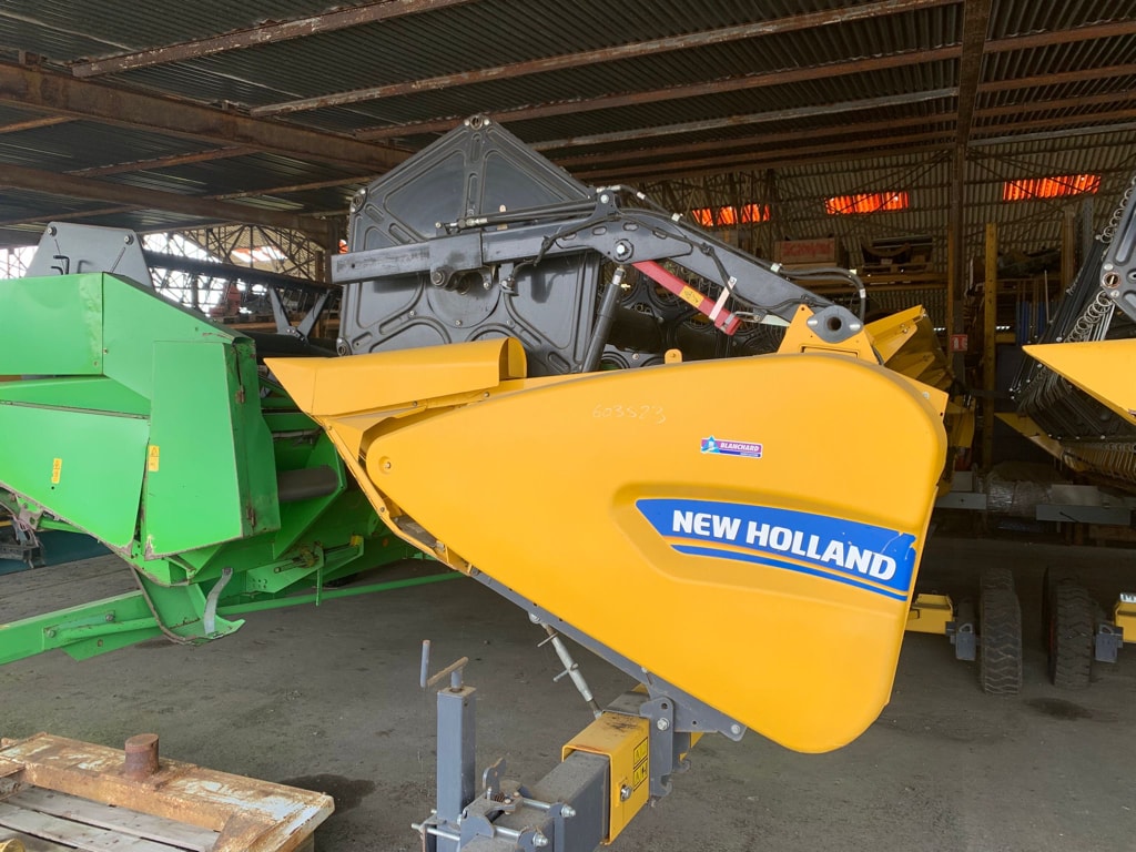Moissonneuse NEW HOLLAND CX 6,80 - photo slide 18