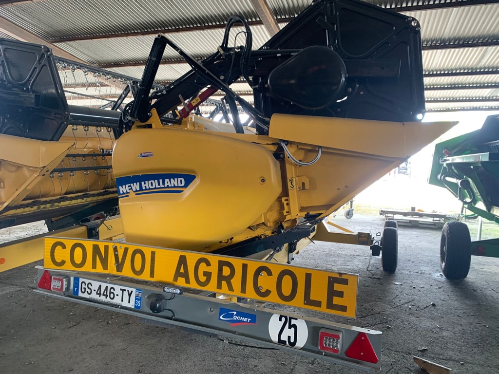 Moissonneuse NEW HOLLAND CX 6,80 - photo slide 23