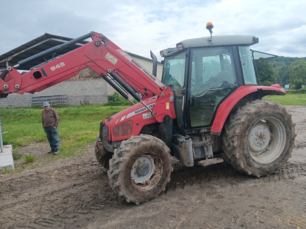Tracteur chargeur MASSEY FERGUSON 5425 - photo slide 5