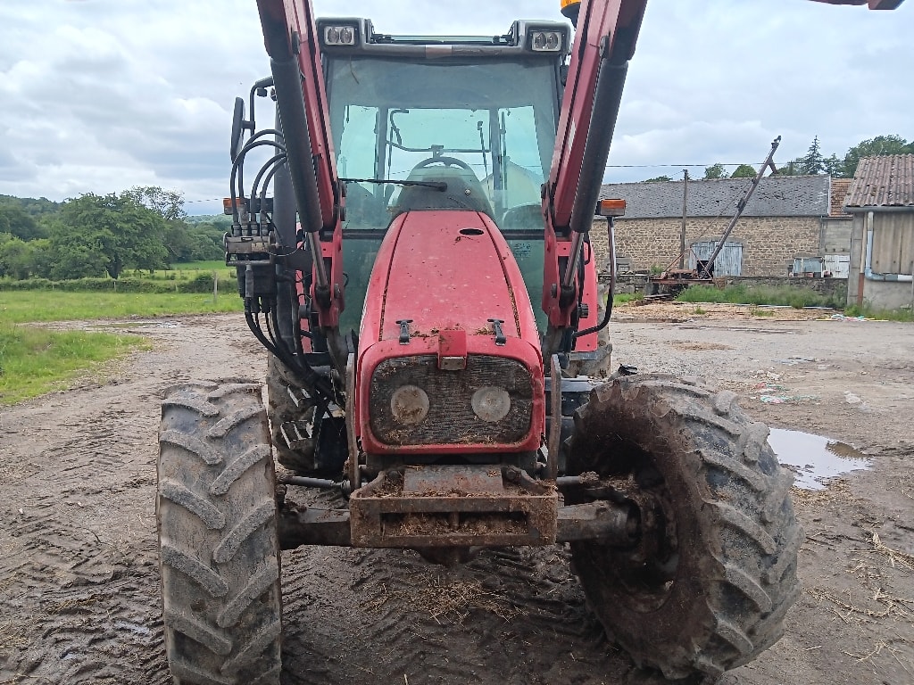 Tracteur chargeur MASSEY FERGUSON 5425 - photo slide 8