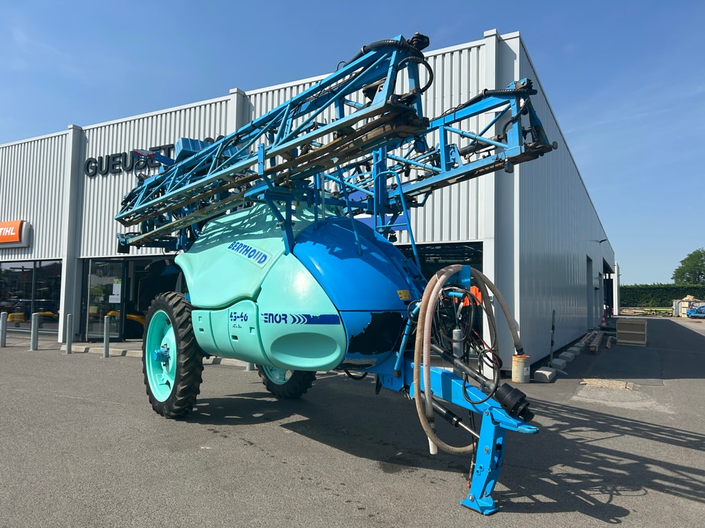 Pulverisateur BERTHOUD Ténor 43-46 - photo slide 1