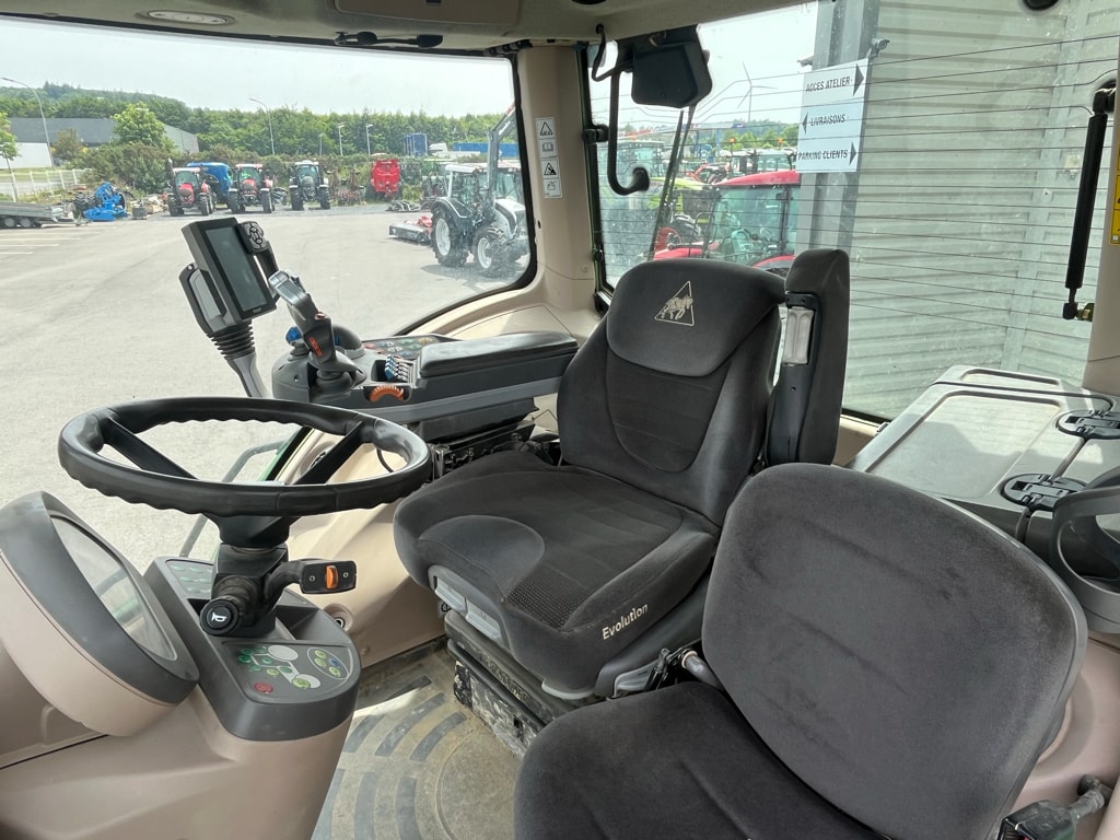 Tracteur FENDT 826 VARIO PROFI - photo slide 12