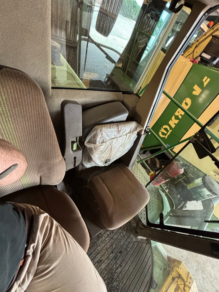 Ensileuse JOHN DEERE 7700 - photo slide 8
