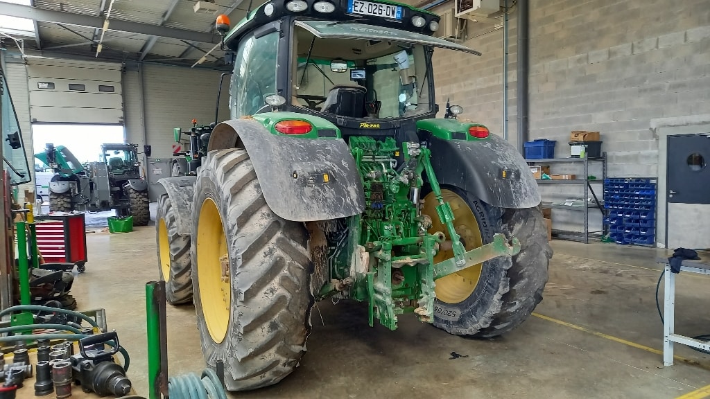 Tracteur JOHN DEERE 6195R - photo slide 6